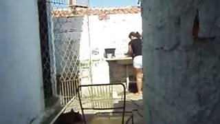 Le lieu de travail de vieux homme porno la femme de chambre est déjà occupé, mais si vous sucez la bite, elle se libérera.