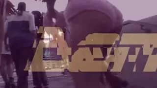 Un sexe vieux video homme baise une femme pour vaincre le coronavirus.