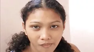 NashiAshi video partouze de vieux ayant des relations sexuelles sur le tapis.