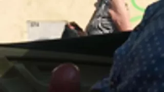 Sauter sur une bite avec vieux pervers sex un bâillon dans le cul