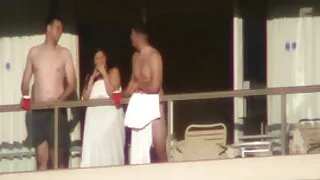 Chef de département porno vieux film baisé par un subordonné.