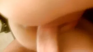 Les lesbiennes ne porno vieux avec jeune fille sont pas restées sans orgasmes.