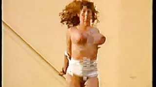 Kiere et porno video vieux Simon prennent le petit déjeuner avec orgasme.