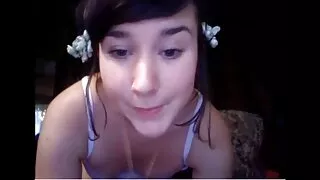 Deux voisins rencontrent un vieux video porno membre d'Angel