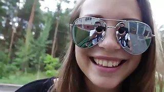 La maman expérimentée a video sexe de vieux doucement sucé la bite surélevée au beau-fils.