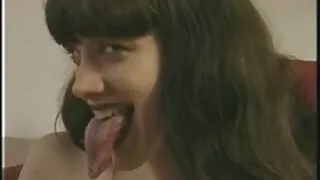 Belle-mère gangbang jeune vieux porno avec des beaux-fils pour l'art.