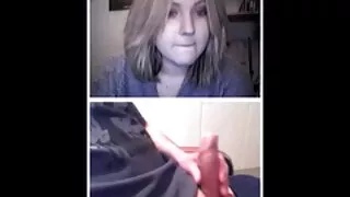Au porno les vieux pair baise dans la cuisine.