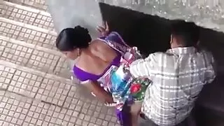 Gros seins ancien film porn en bikini, spectacle érotique.