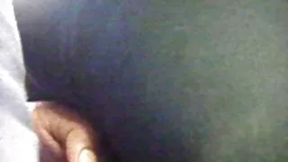 Agent de jeune gay avec vieux sécurité baise scopa